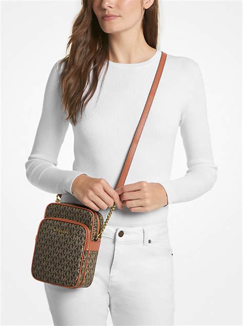 michael kors sac bandoulière jet set travel cuir|Jet Set Travel Medium Signature Logo Crossbody Bag .